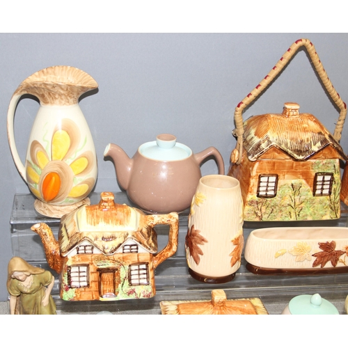 1732 - Qty of Price Kensington Cottage ware to incl teapot, biscuit barrel and other ceramics, Poole, Royal... 