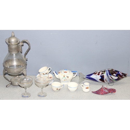 1776 - Mixed lot to incl Babycham glasses, children's tea set, pewter and glass kettle, Murano glass fish a... 