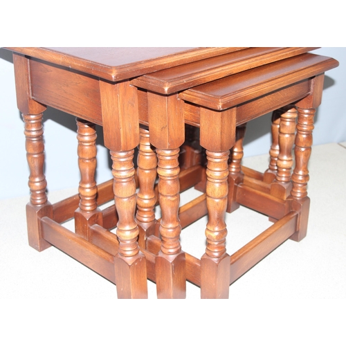 183 - Oak nest of 3 tables by Bevan & Funnell, largest approx 59cm x 46cm H x 34cm D