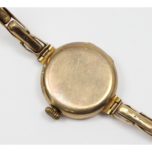 1301 - 9ct gold cased vintage watch with 9ct gold expanding strap, the case marked for Chester 1930, approx... 