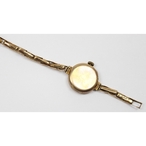 1301 - 9ct gold cased vintage watch with 9ct gold expanding strap, the case marked for Chester 1930, approx... 