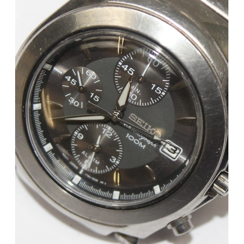 1324 - Vintage Seiko Chronograph watch, 7T62-0EZ8 HR 2 marked to face, case number 7T62-0EE0, stainless ste... 