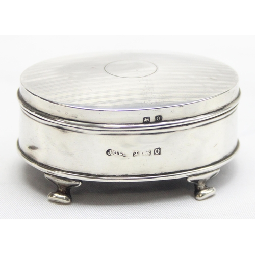 1004 - A small antique silver jewellery casket with engine turned decoration to top, approx 6cm wide, Birmi... 