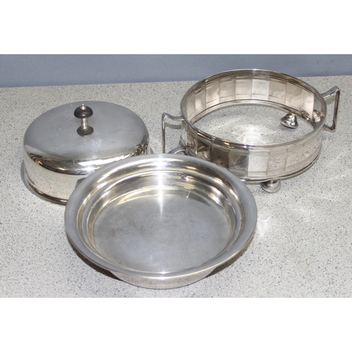 1053 - Mix of silver-plated items to incl serving dish and food warmer, approx 2.6kg gross