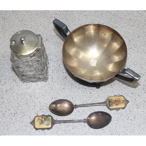 1053 - Mix of silver-plated items to incl serving dish and food warmer, approx 2.6kg gross