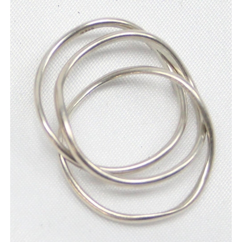 1116 - An unusual 925 silver wavy bracelet of Russian band form with 3 interlocking loops and a matching si... 