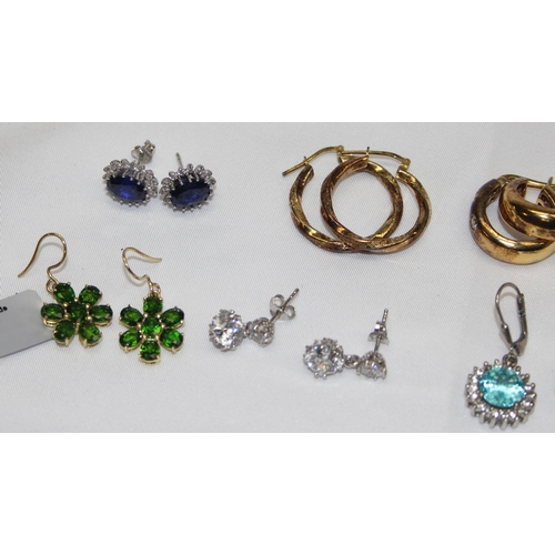 1139 - 8 pairs of earrings, mainly silver