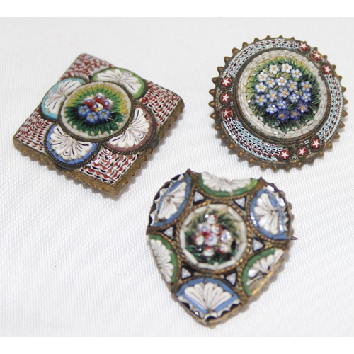 1142 - 3 vintage Italian micro-mosaic brooches, a vintage trinket box with hat pin top, a gold plated brooc... 