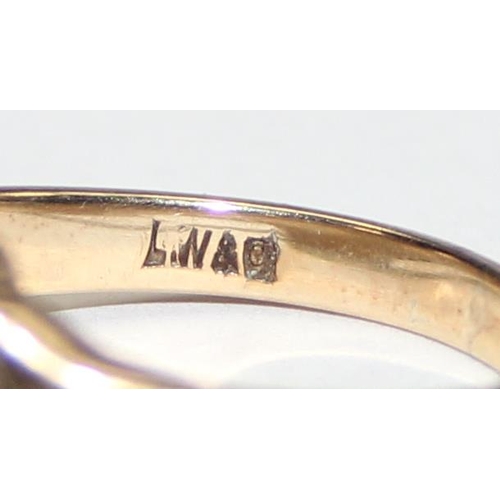 1157 - A vintage 9ct gold signet ring, marks rubbed but XRF confirmed, approx size N, approx 4.41g gross