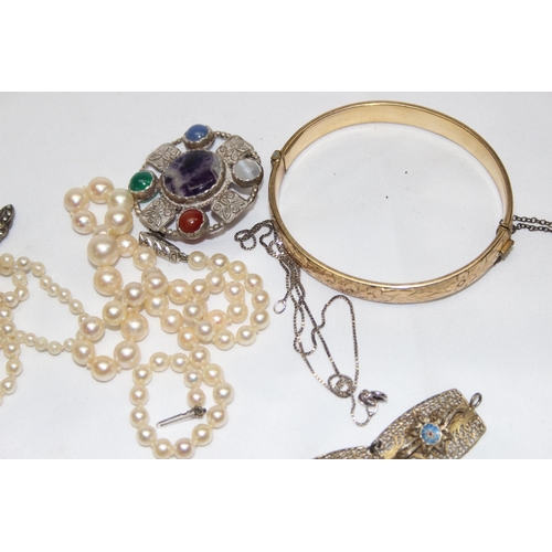 1163 - Qty of assorted silver and silver mounted jewellery, all XRF tested and a gold with metal core