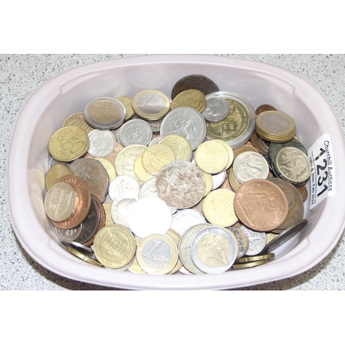 1231 - Qty of assorted mixed world and British coins, approx 1.2kg gross