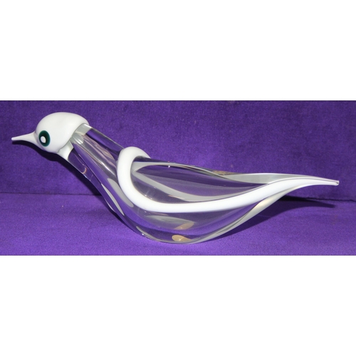 1631 - Murano/ Italian Glass, a vintage Murano glass bird with clear glass body and white and black glass d... 