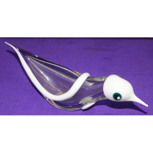 1631 - Murano/ Italian Glass, a vintage Murano glass bird with clear glass body and white and black glass d... 