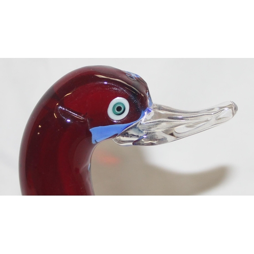 1639 - Murano/ Italian Glass, a retro glass sculpture of a duck or swan, polished base, likely Murano but u... 