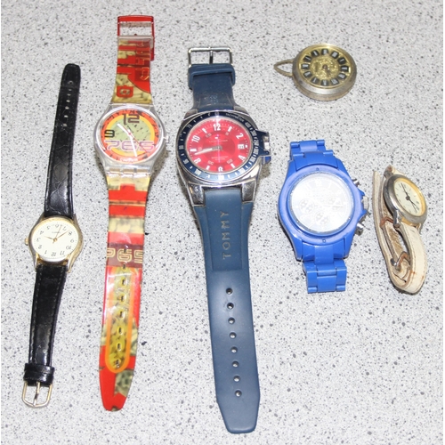 1338 - A large qty of assorted vintage and later watches to inc Swatch etc