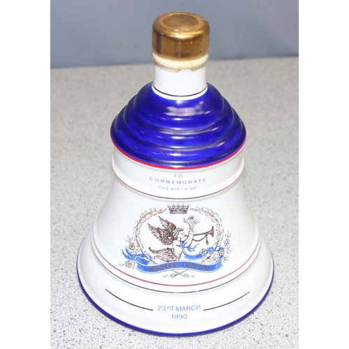 1690D - 75cl Bells Old Scotch Whiskey Wade Royal Decanter, 43% Vol -Princess Eugenie 23rd March 1990, sealed... 