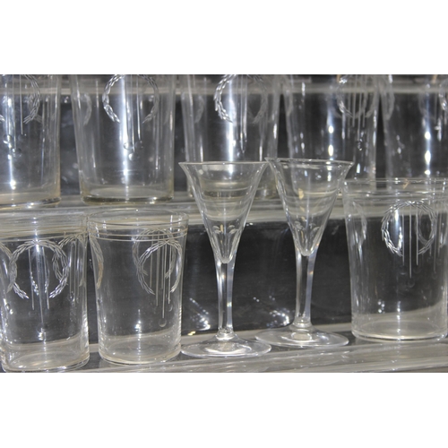 1650A - Qty of Victorian glass tumblers with engraved decoration, 9 larger and 6 small