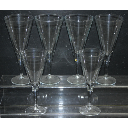 1699R - 6 large conical shaped quality wine glasses, 4 approx 23cm tall, 2 approx 20cm tall, all seemingly u... 