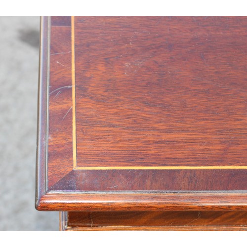 24 - 20th century glazed mahogany bookcase, approx 125cm wide x 30cm deep x 87cm tall