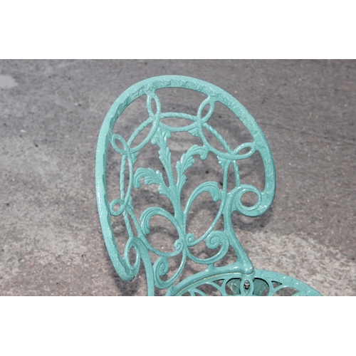 306 - Antique style green aluminium garden bistro set