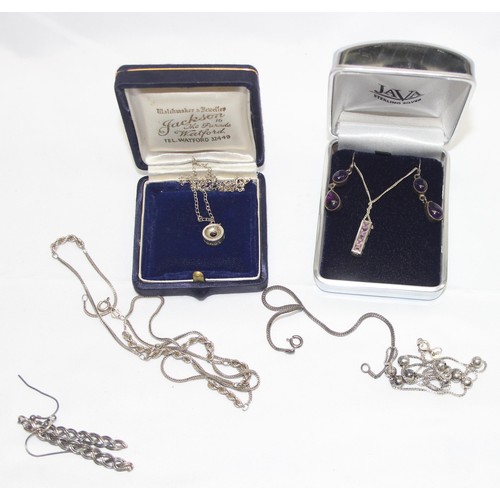 1152 - Qty of assorted silver and silver mounted jewellery, some boxed