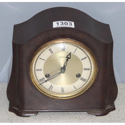 1303 - Circa 1940s Smiths Bakelite mantel clock, approx 22cm x 19cm