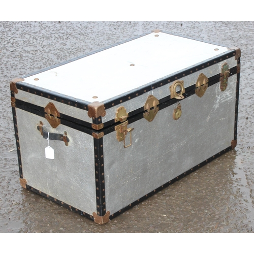 130 - A vintage metal coated shipping trunk, approx 92cm wide x 51cm deep x 50cm tall
