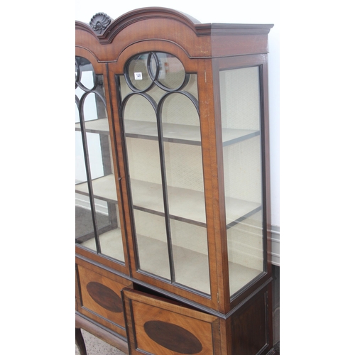135 - An early 20th century glazed mahogany display cabinet on cabriole legs, approx 107cm W x 36cm D x 86... 