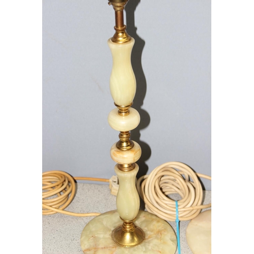 258 - 4 assorted vintage onyx and gilt metal table lamps, the largest approx 58cm tall