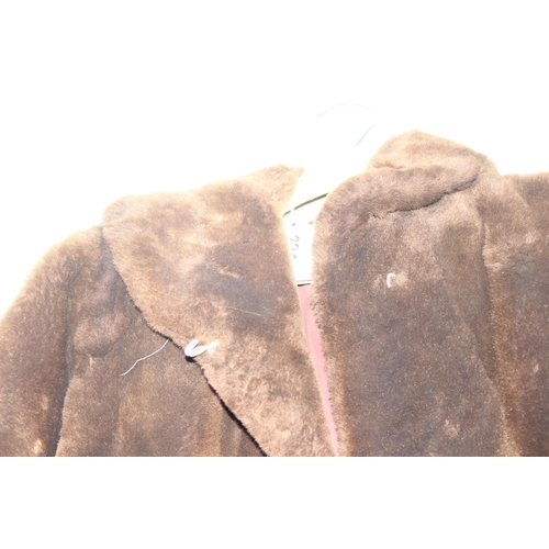 224 - 2 vintage 3/4 length ladies fur coats, 1 real and 1 faux