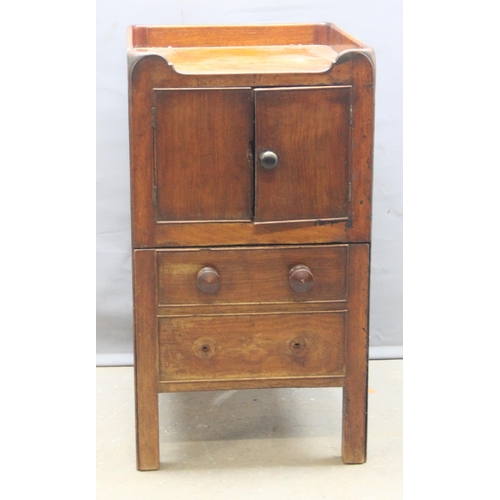 43 - A Georgian mahogany tray top bedside table or night stand with turned wooden handles, approx 45cm wi... 