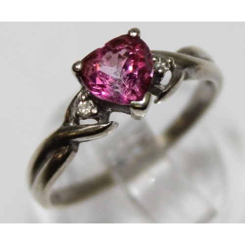 1157 - 9ct white gold and heart shaped amethyst ring, marked 375 and XRF confirmed, approx size N, approx 2... 