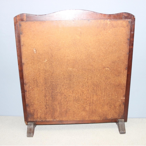 278 - Vintage mahogany framed fire-screen with tapestry decoration, approx 74cm x 65cm