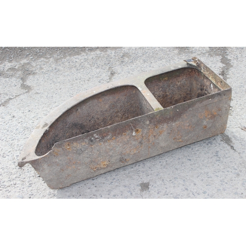 315 - A large vintage cast iron feeder planter, approx 98cm wide x 40cm deep x 32cm tall