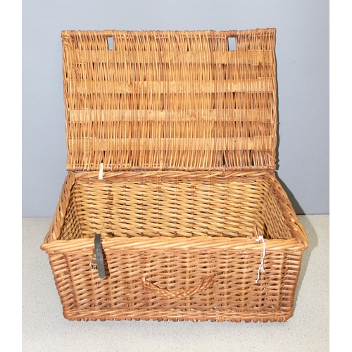 271 - Wicker picnic basket and 2 other wicker baskets, largest approx 54 x 37 x 24cm