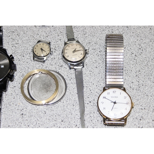 1320 - Qty of assorted mixed watches to inc a silver cased watch dated with import marks for 1918