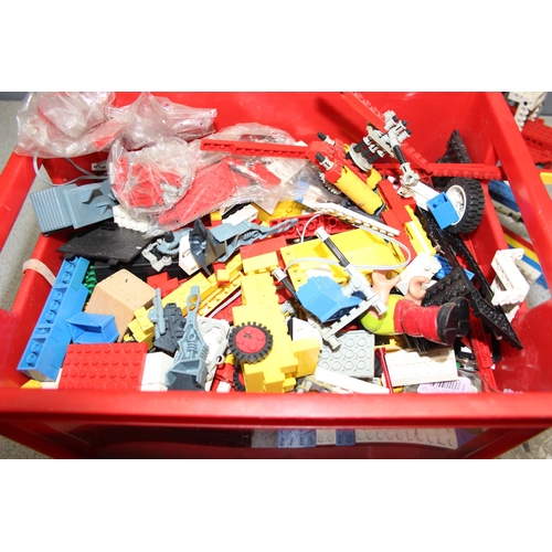 1519 - Qty of assorted Lego, approx 5.8kg gross