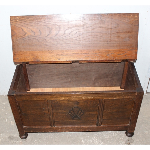 90 - Vintage Oak Trunk or coffer, likely c.1930, approx 92cm wide x 45cm deep x 51cm tall