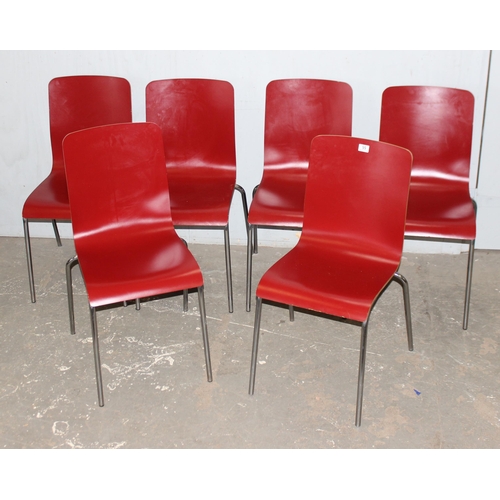 99 - A set of 6 retro style red painted bent plywood Dining Chairs with chrome legs, seemingly unmarked, ... 