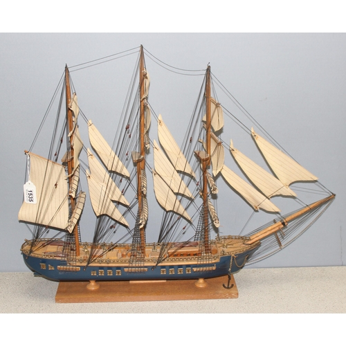 1535 - A large vintage wooden model of a 38 gun frigate ship circa 1812, approx 80cm W x 63cm H