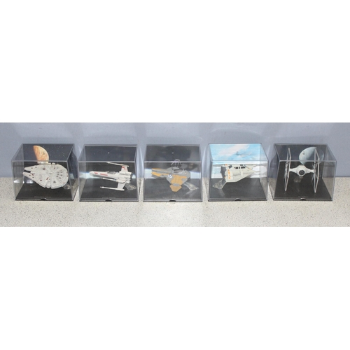 1537 - Set of 5 Lucas Film authorised miniature die cast bodied Star Wars space ships in titled Perspex dis... 