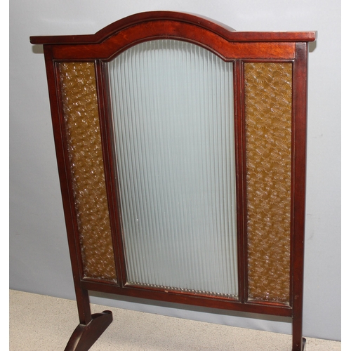 287 - Art Deco style glazed fire screen, approx 72 x 52cm