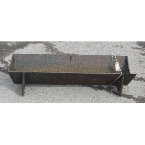 371 - A vintage cast iron feeder trough planter, approx 91cm wide x 33m deep x 20cm tall