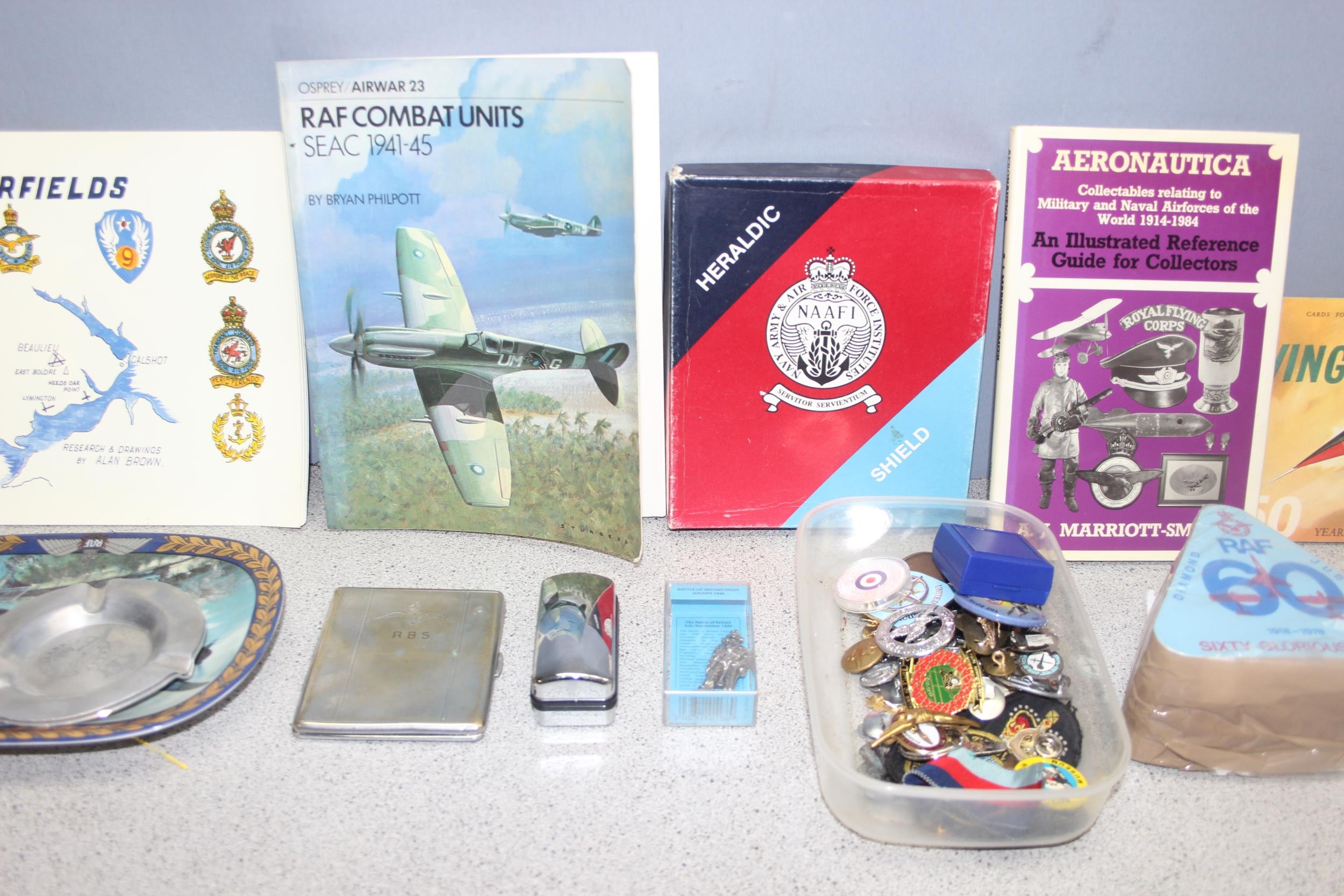 Mixed lot of RAF/memorabilia items to incl mess tankards, medals ...