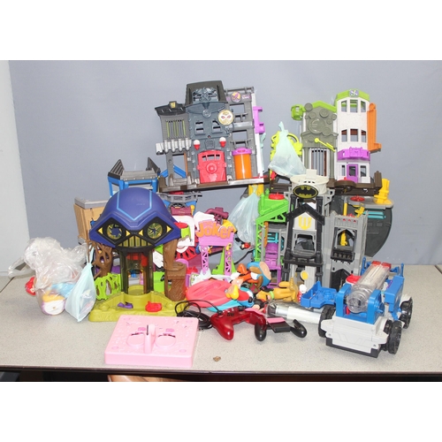 1504 - Large qty of toys to incl Batman themed