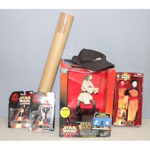 1518 - Boxed Star Wars Episode 1 Qui-Gon Jinn interactive talking bank money box, Star Wars posters, boxed ... 