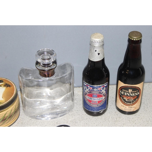 1832 - Qty of Breweriana to include ashtrays, beer bottles and other advertising items