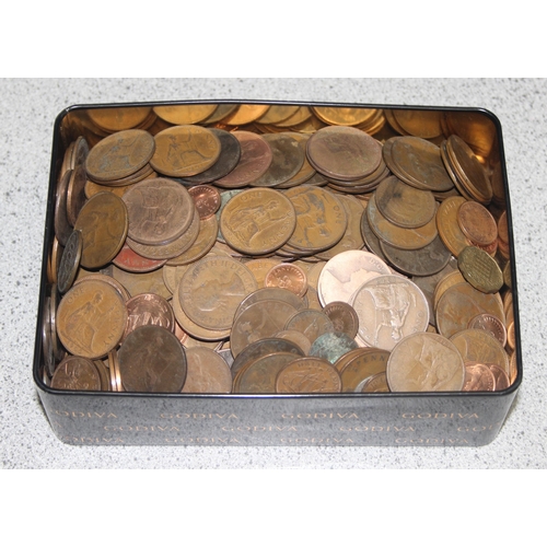 1281 - A large qty of assorted British copper coins, 19th century and later, approx 3.9kg gross