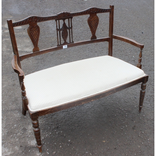 129 - An antique mahogany 2 seater bench or window seat with stuffed seat, approx 107cm wide x 48cm deep x... 