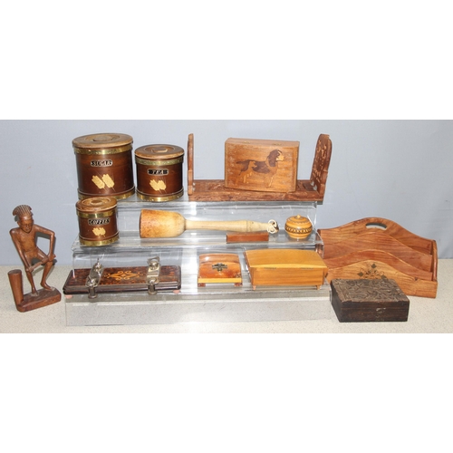 1825 - Qty of miscellaneous woodenware to include tea and coffee jars, letter rack and a Musical box with d... 